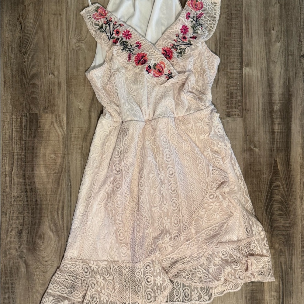 Miami Lace Dress with Floral Embroidery